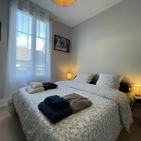 Le Treize Au Coeur Du Bouchon * Troyes