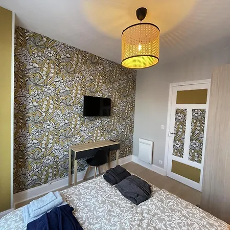 Le Treize Au Coeur Du Bouchon Apartment