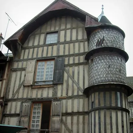 Le Treize Au Coeur Du Bouchon Troyes