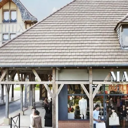 Le Treize Au Coeur Du Bouchon Daire Troyes