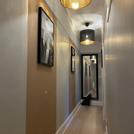 Le Treize Au Coeur Du Bouchon *