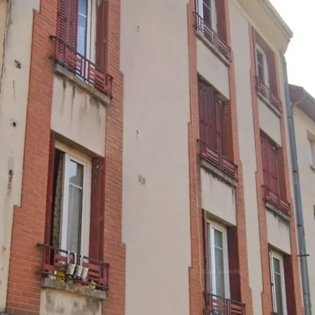 Le Treize Au Coeur Du Bouchon